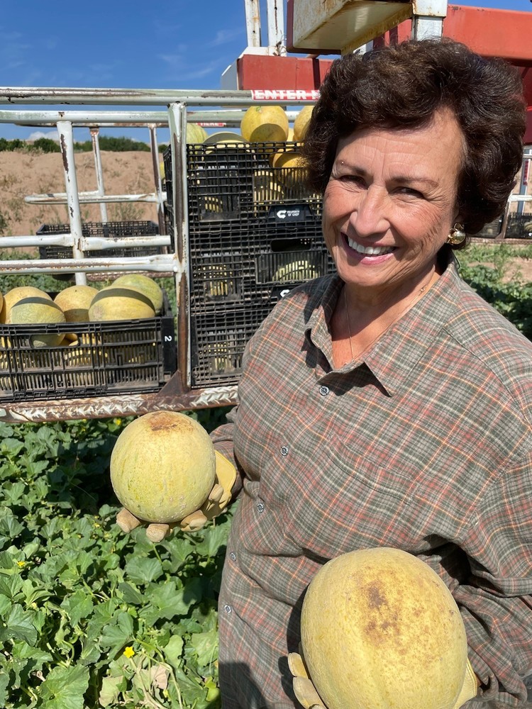 Las Cruces Public Schools Celebrates NM Grown Month by Providing 100