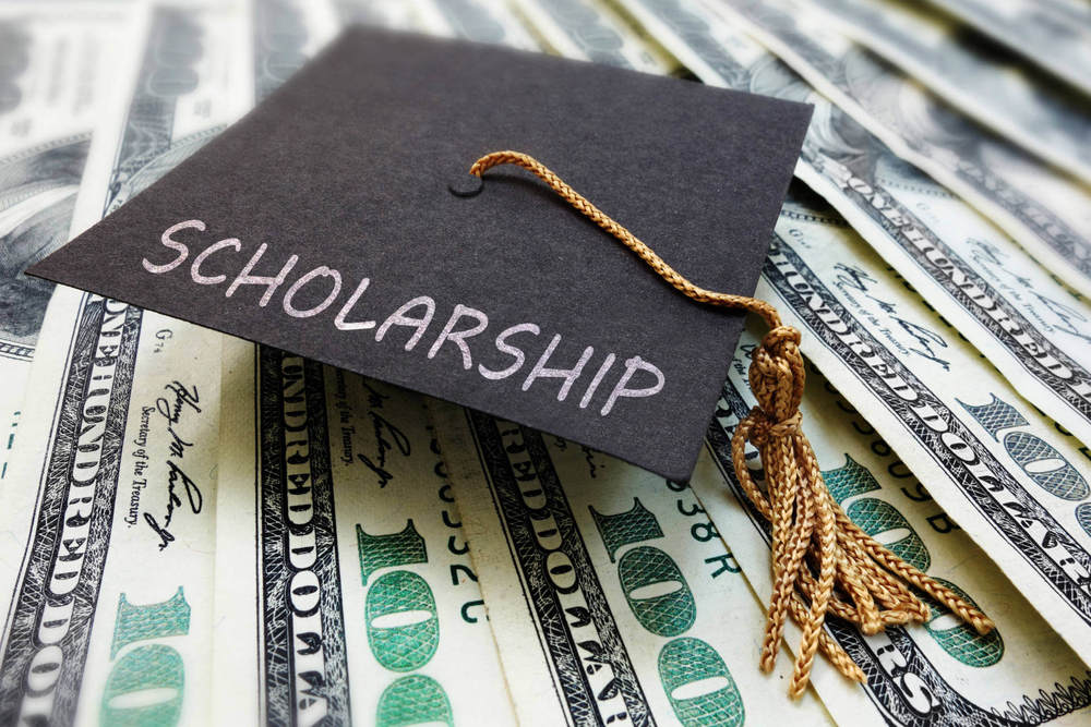 The Las Cruces Public Schools Foundation is now accepting applications for 2022 Scholarships 