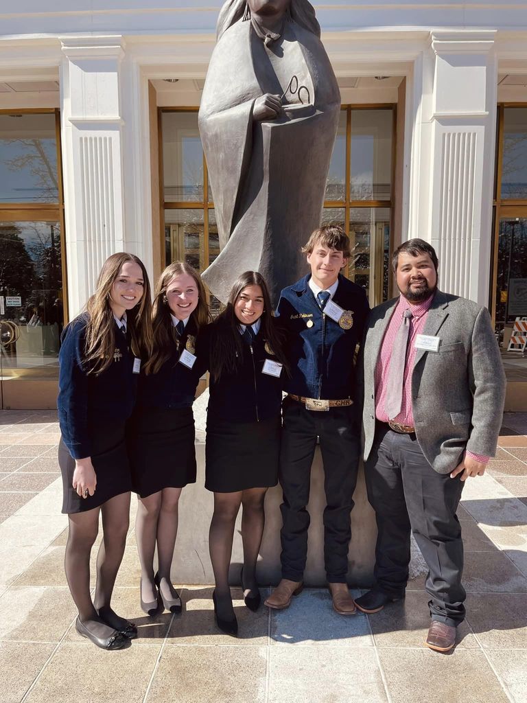 It was a great day in Santa Fe for FFA Day! Las Cruces High School had four senior members represent their chapter last week and were guests of Senator Crystal Diamond on the legislative floor. Go Dawgs