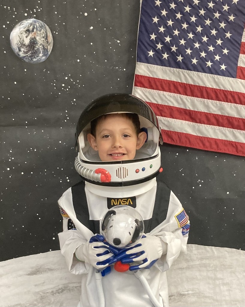Forward to the Moon Camp 🚀 Las Cruces Public Schools The Challenger Learning Center of Las Cruces offered 6-day camps during the 2022-23 school year. As always, we had an excellent crew to work with. Plans are now being made for summer camps. Stay tuned for details. #NM #LasCruces #Science Challenger Learning Center of Las Cruces